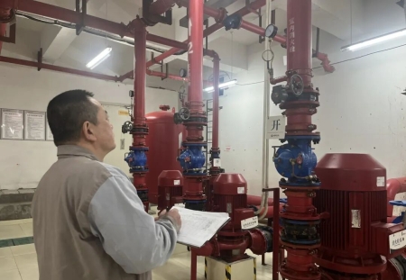 重庆“钞票雨”事件  关键时刻体现物业人的责任与担当