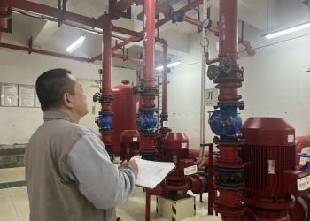 重庆“钞票雨”事件  关键时刻体现物业人的责任与担当